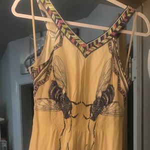 Pretty dress bumble bee print